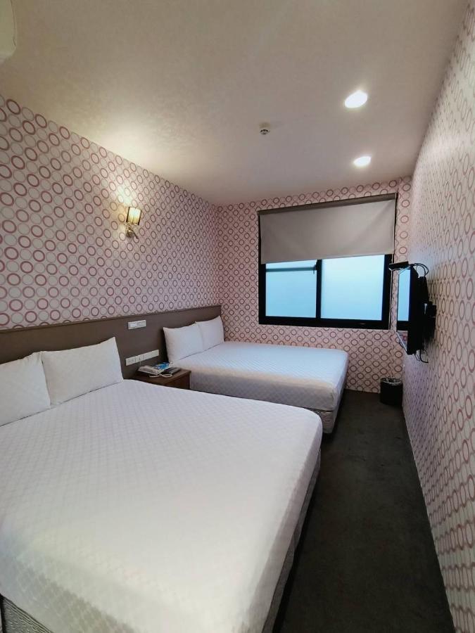 טאיפיי Taiwan Seven Days Boutique Hotel מראה חיצוני תמונה