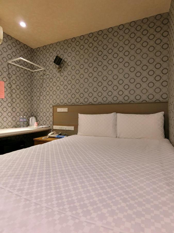 טאיפיי Taiwan Seven Days Boutique Hotel מראה חיצוני תמונה