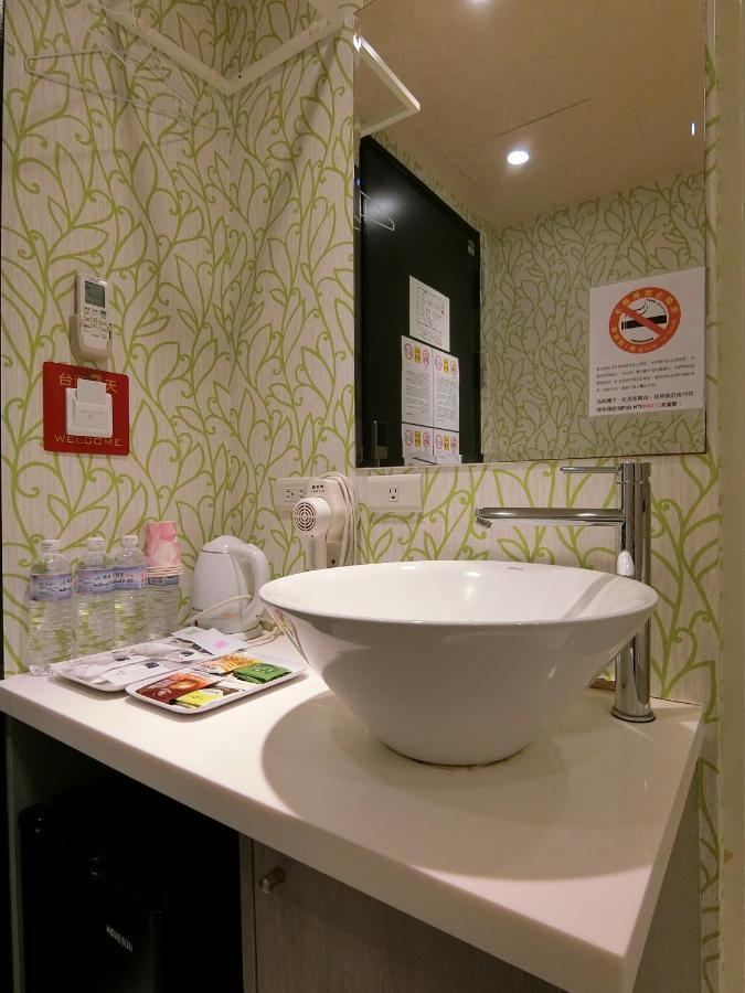 טאיפיי Taiwan Seven Days Boutique Hotel מראה חיצוני תמונה