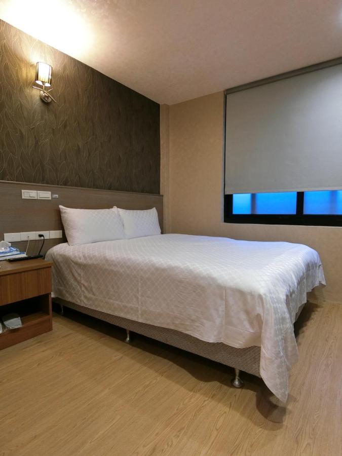 טאיפיי Taiwan Seven Days Boutique Hotel מראה חיצוני תמונה
