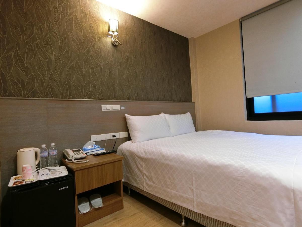 טאיפיי Taiwan Seven Days Boutique Hotel מראה חיצוני תמונה